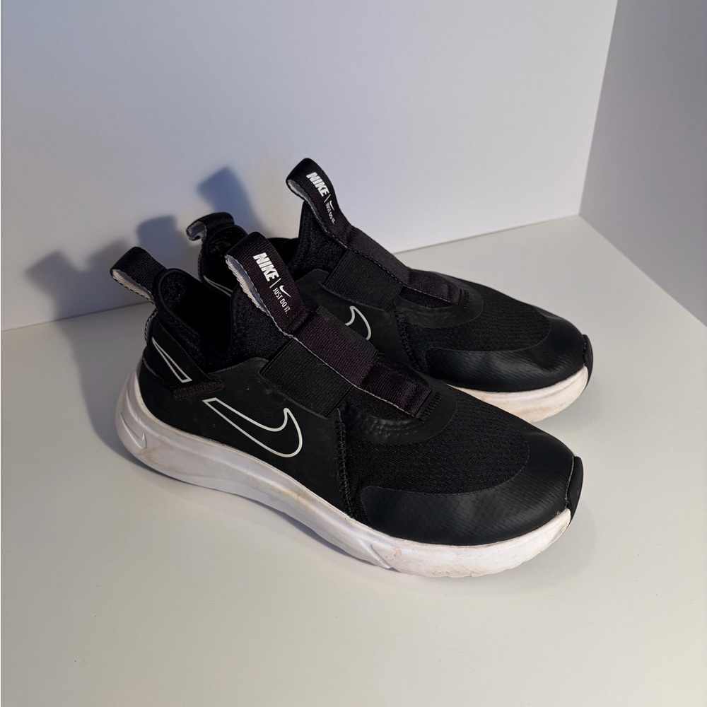 Nike Kids Black Sneakers with White Soles